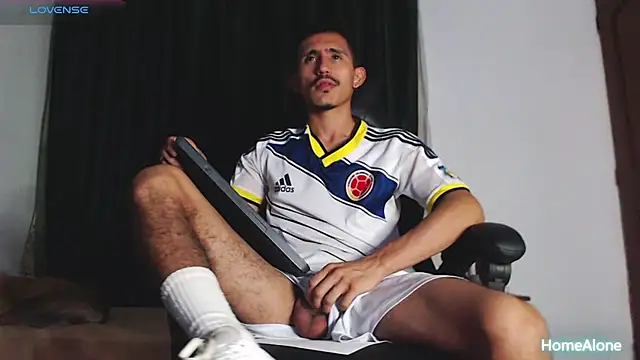 Snapshot of HomeAloneK chatting on March 14, 10:49 pm HomeAloneK online show from March 14, 10:49 pm