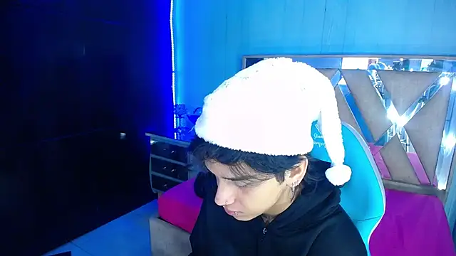 alex 477 online show from December 15, 11:36 am