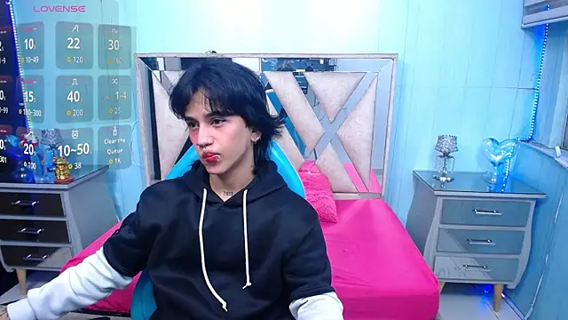 alex 477 online show from June 4, 11:38 am
