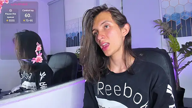 Snapshot of Feniix__ chatting on January 31, 3:41 am Feniix online show from January 31, 3:41 am