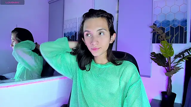 Snapshot of Feniix__ chatting on February 15, 3:52 am Feniix online show from February 15, 3:52 am