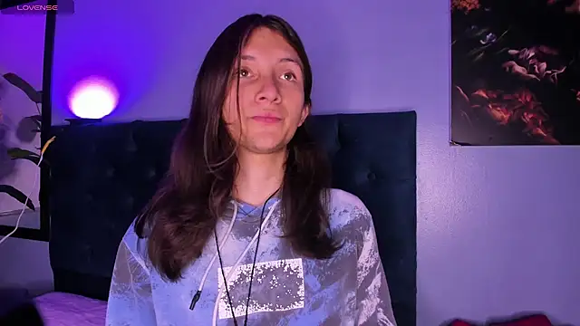 Snapshot of Feniix__ chatting on October 3, 4:09 am Feniix online show from October 3, 4:09 am