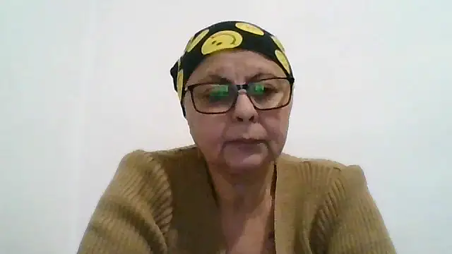 roseblak42 online show from November 17, 4:24 pm