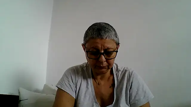 roseblak42 online show from December 5, 10:02 am