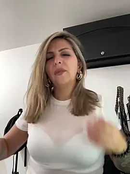  Abril-Office1 online show from January 31, 8:43 pm