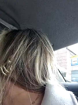  Abril-Office1 online show from February 13, 3:56 pm