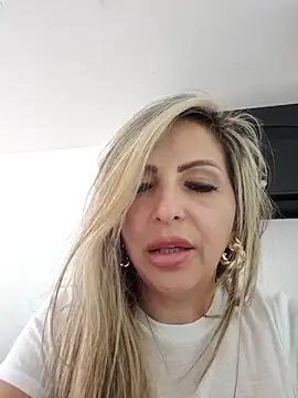  Abril-Office1 online show from February 28, 4:20 pm