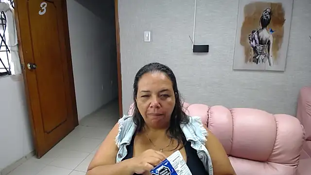 Snapshot of Penelope_Nipples_ chatting on September 25, 12:09 pm Penelope Nipples online show from September 25, 12:09 pm