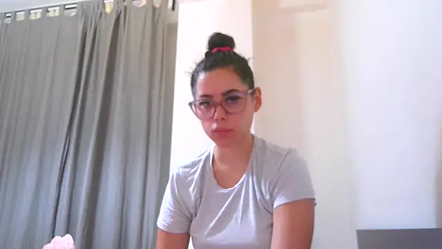 LovelyJulliette online show from October 18, 5:03 pm