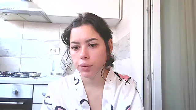 LovelyJulliette online show from November 3, 9:21 am