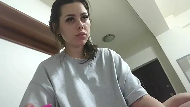 LovelyJulliette online show from March 7, 6:49 pm