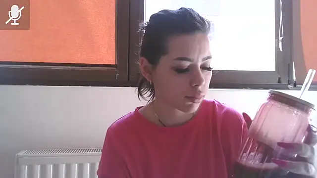 LovelyJulliette online show from March 11, 12:11 pm