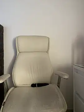 Snapshot of natashasweet chatting on March 3, 3:53 pm natashasweet online show from March 3, 3:53 pm