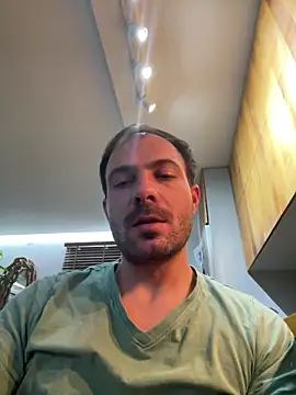 Snapshot of Adventurehotman chatting on January 10, 1:21 am Adventurehotman online show from January 10, 1:21 am