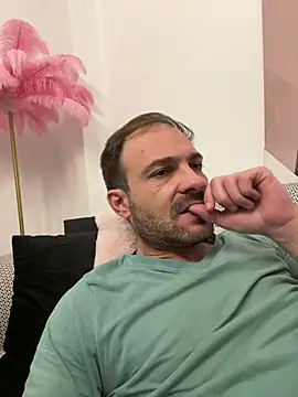 Snapshot of Adventurehotman chatting on February 16, 12:30 am Adventurehotman online show from February 16, 12:30 am