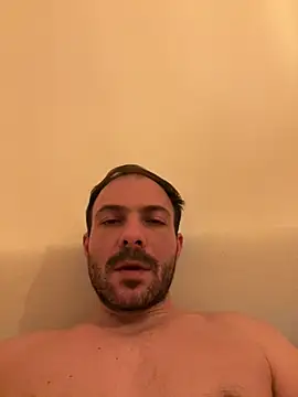 Snapshot of Adventurehotman chatting on March 15, 3:07 am Adventurehotman online show from March 15, 3:07 am