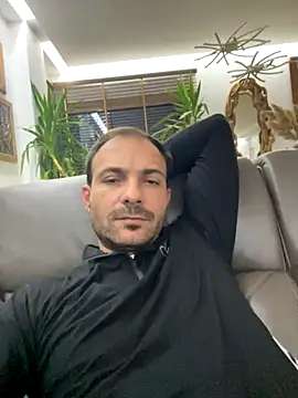 Snapshot of Adventurehotman chatting on October 19, 4:29 pm Adventurehotman online show from October 19, 4:29 pm