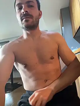 Snapshot of Adventurehotman chatting on October 26, 2:23 pm Adventurehotman online show from October 26, 2:23 pm