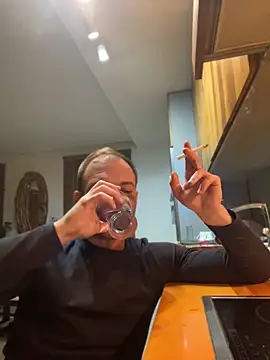 Adventurehotman online show from April 14, 12:49 am