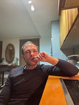 Adventurehotman online show from April 14, 7:42 pm