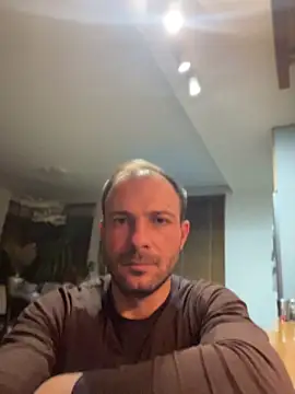 Adventurehotman online show from April 18, 11:27 pm