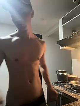 Stiven CL online show from February 15, 1:13 am