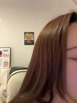 Snapshot of rose-u chatting on March 8, 7:05 am rose-u online show from March 8, 7:05 am