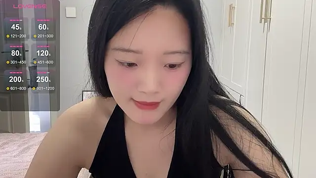 Snapshot of rose-u chatting on September 19, 2:02 am rose-u online show from September 19, 2:02 am