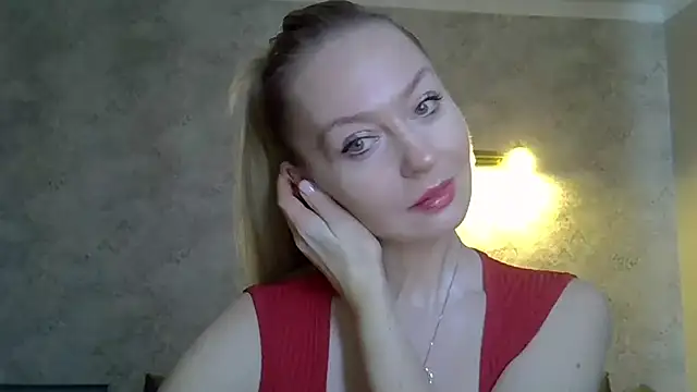 ZarinaSwift online show from February 9, 5:19 am