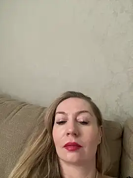 ZarinaSwift online show from March 20, 8:09 am