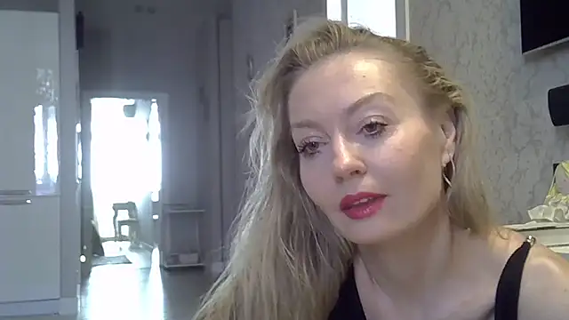 ZarinaSwift online show from September 15, 4:34 am