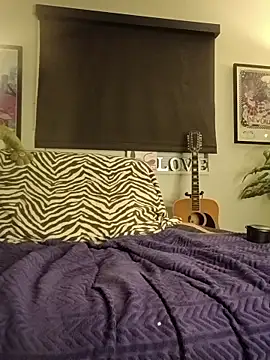 Hotbodyscottie online show from November 1, 8:27 am