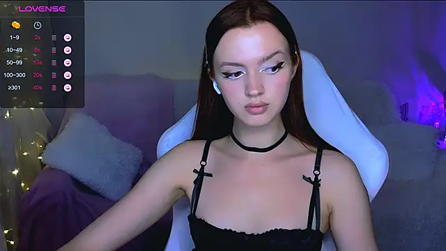 Snapshot of bettyellis chatting on December 27, 2:33 pm bettyellis online show from December 27, 2:33 pm