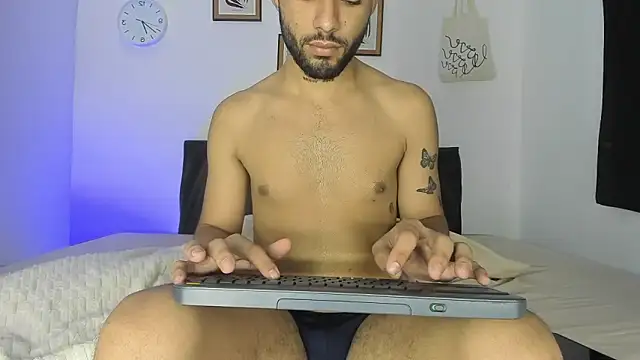 Alex BigDickkk online show from November 26, 9:49 pm