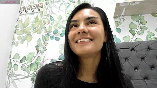 Snapshot of atilanadiaz7 chatting on October 28, 5:04 pm atilanadiaz7 online show from October 28, 5:04 pm