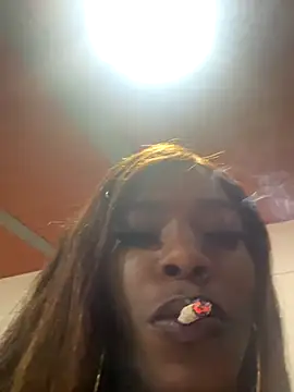 Snapshot of Richchocolatesweet_ chatting on November 12, 3:23 pm Richchocolatesweet online show from November 12, 3:23 pm