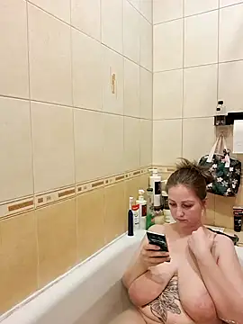 Sakura Green online show from December 18, 8:47 pm