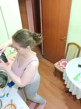 Sakura Green online show from March 8, 9:08 pm