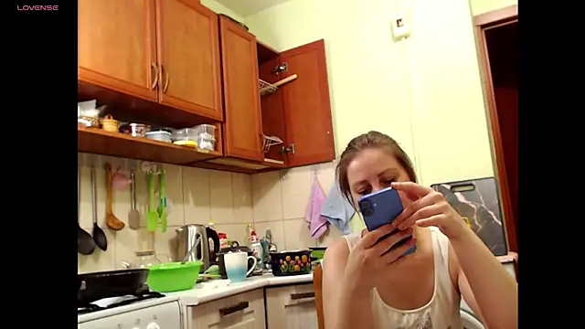 Sakura Green online show from March 22, 9:42 pm