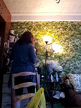 Sakura Green online show from April 6, 4:19 pm