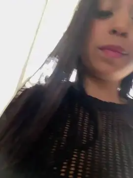 Snapshot of Juli_Walker chatting on December 18, 2:17 pm Juli Walker online show from December 18, 2:17 pm