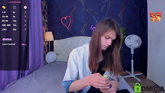 Snapshot of Will_Will_ chatting on February 15, 6:55 am Will Will online show from February 15, 6:55 am