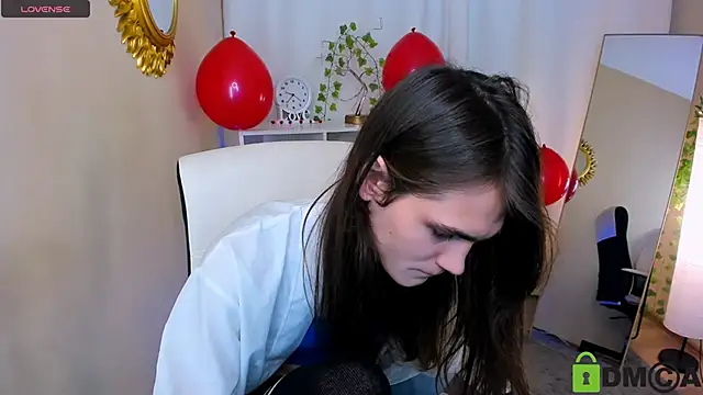 Snapshot of Will_Will_ chatting on February 27, 1:49 pm Will Will online show from February 27, 1:49 pm