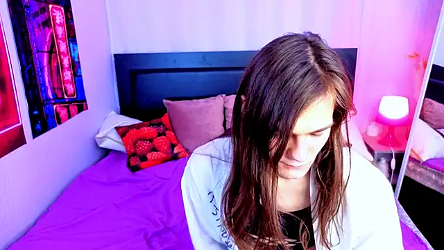 Snapshot of Will_Will_ chatting on March 21, 5:32 am Will Will online show from March 21, 5:32 am