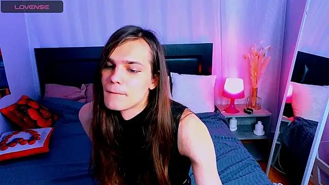 Snapshot of Will_Will_ chatting on September 16, 5:41 am Will Will online show from September 16, 5:41 am