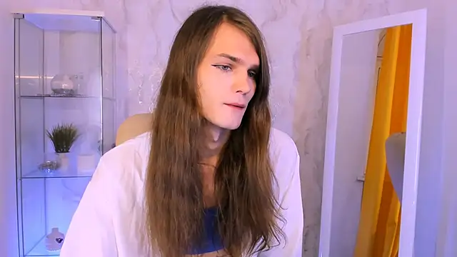 Snapshot of Will_Will_ chatting on December 2, 9:32 pm Will Will online show from December 2, 9:32 pm