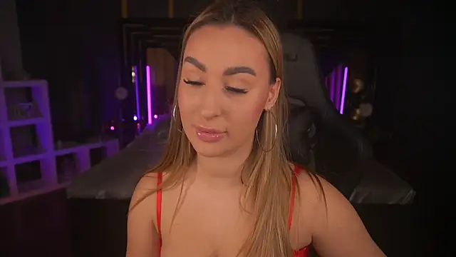 LiaBrazzerr online show from March 22, 4:04 pm