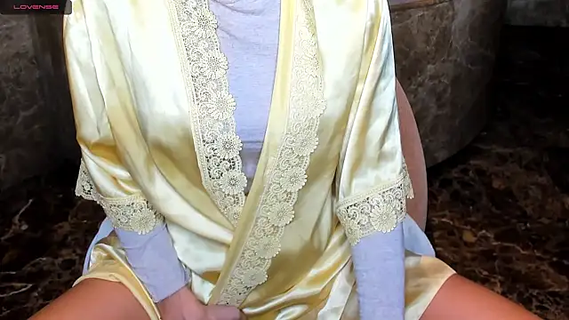 Snapshot of yourastral chatting on February 15, 12:04 am yourastral online show from February 15, 12:04 am