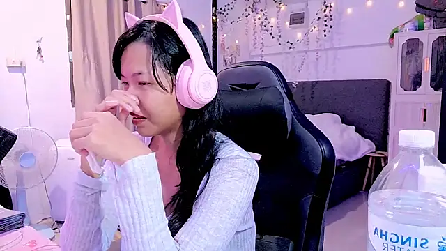 Snapshot of Kana_G chatting on March 21, 4:40 pm Kana G online show from March 21, 4:40 pm