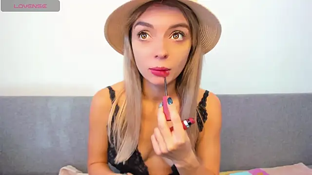  ellen meow  online show from March 9, 11:47 am